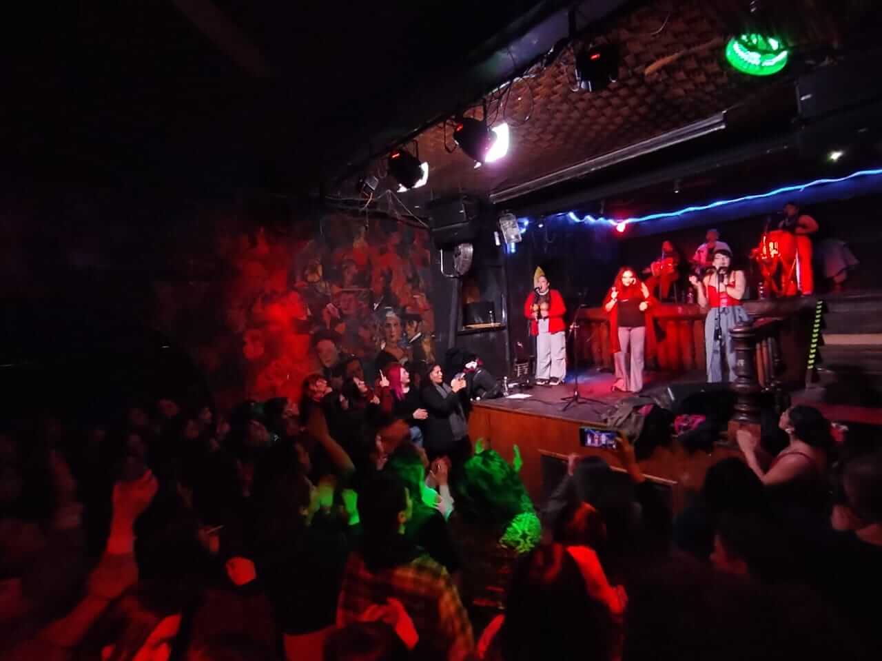 La noche en que floreció la tambora: los diez años de Flor de Guayaba en Maestra Vida