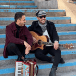 Los Vásquez celebran 15 años de Pop Cebolla