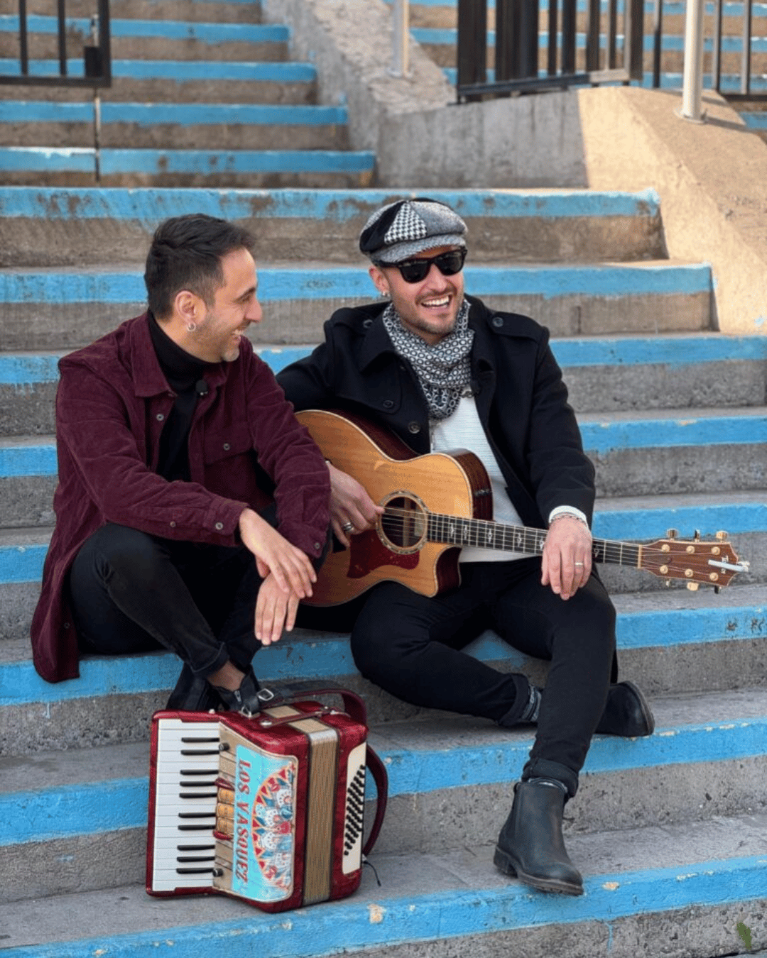 Los Vásquez celebran 15 años de Pop Cebolla